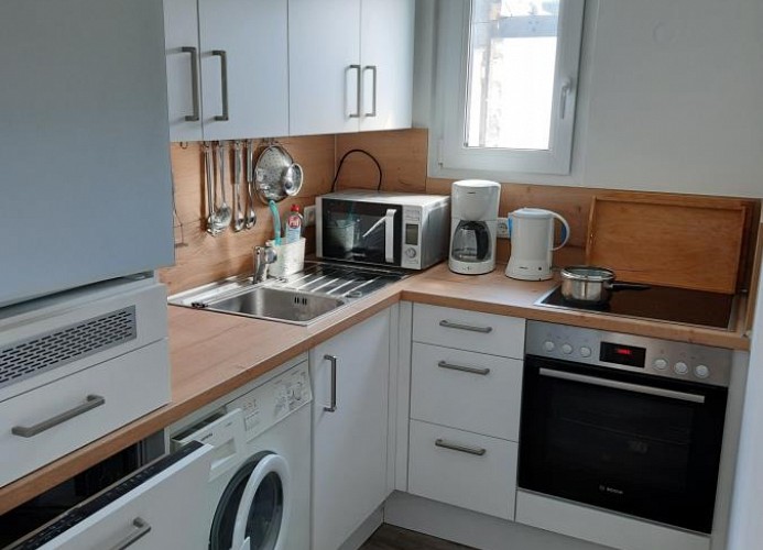 Neue Küche mit Waschmaschine