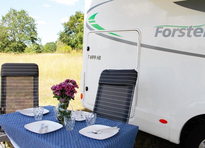 Wohnmobil FORSTER T 699 HB