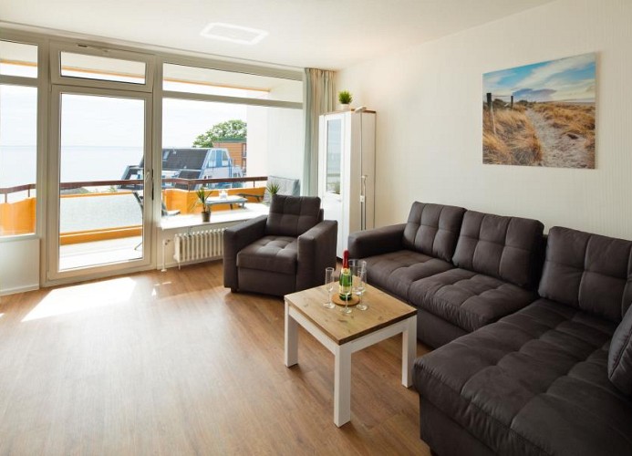 Wohnzimmer - Blick aufs Meer