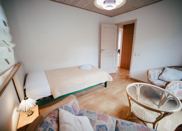 Kleines Schlafzimmer im EG